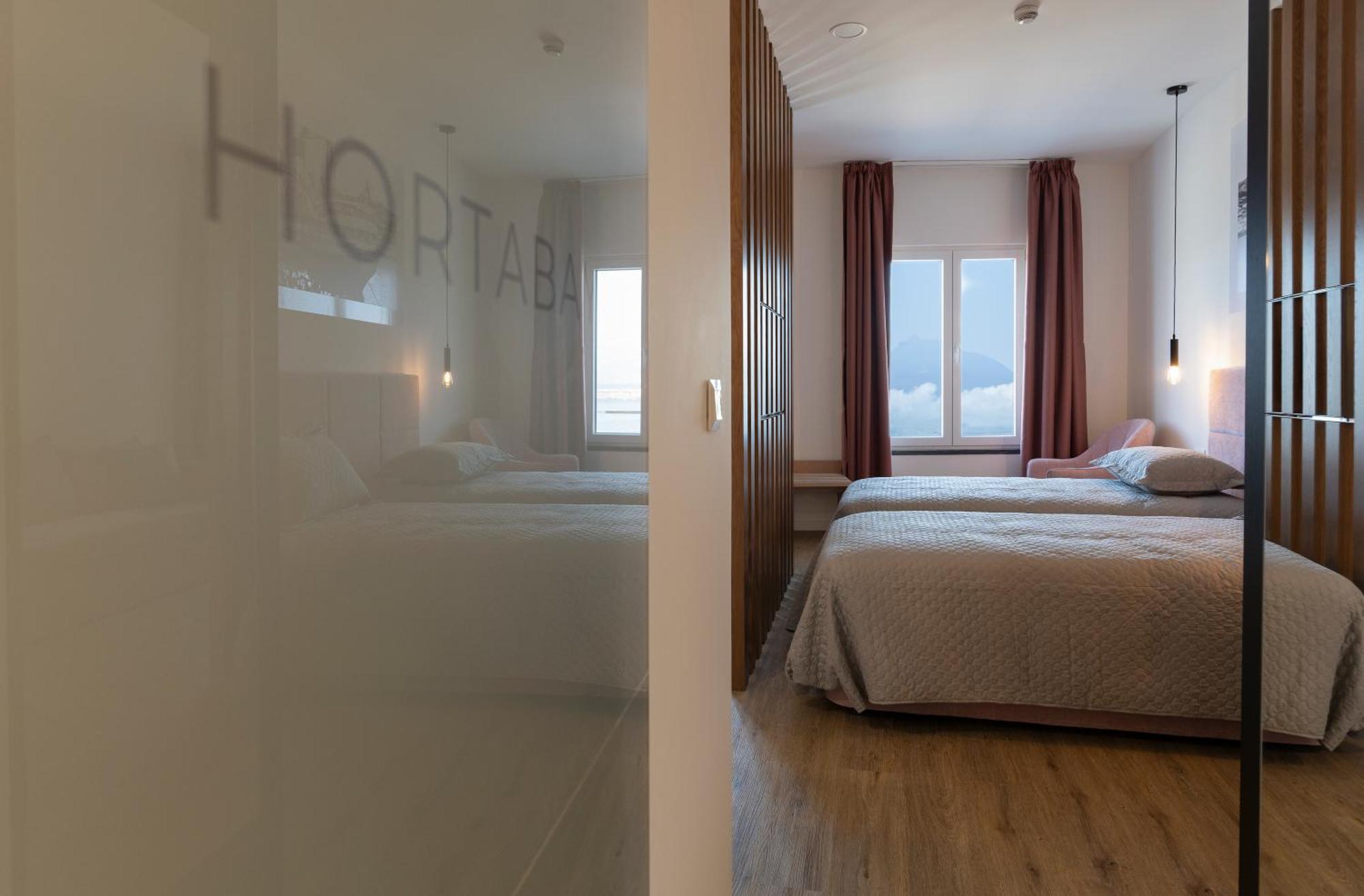Horta Bay Aparthotel ภายนอก รูปภาพ